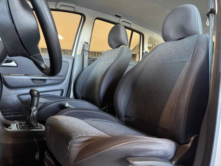 VOLKSWAGEN - SPACEFOX - 2012/2013 - Branca - R$ 43.900,00