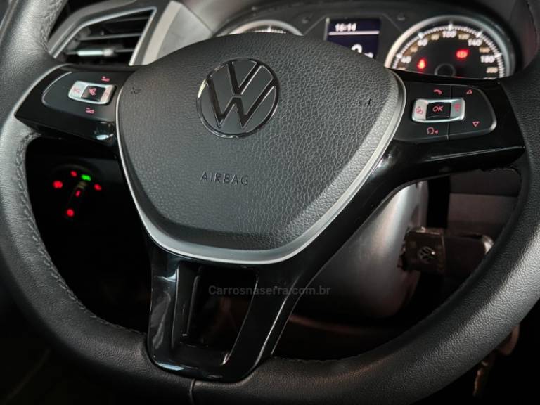 VOLKSWAGEN - SAVEIRO - 2024/2025 - Cinza - R$ 117.900,00