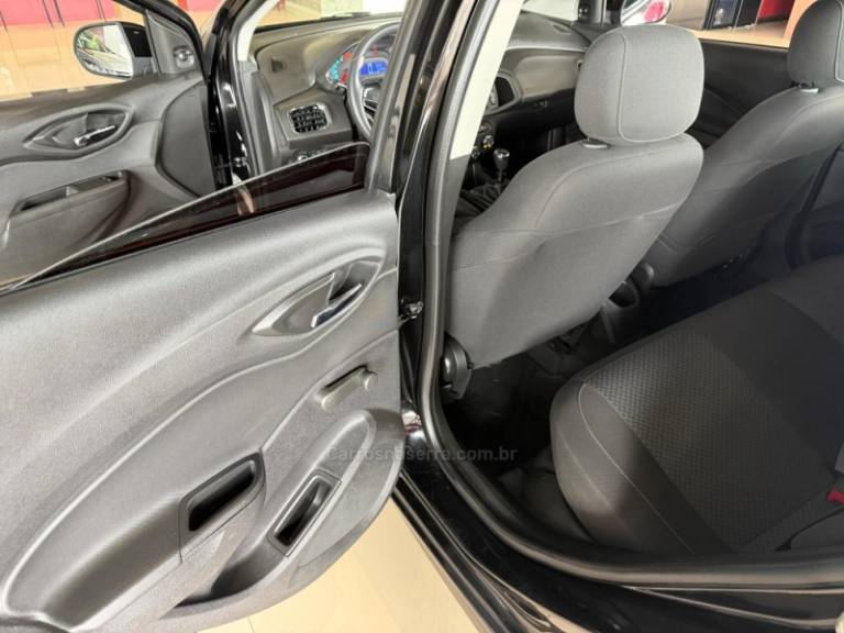 CHEVROLET - PRISMA - 2018/2018 - Preta - R$ 53.900,00