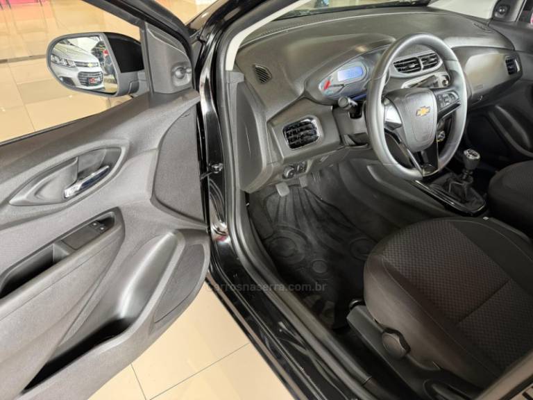 CHEVROLET - PRISMA - 2018/2018 - Preta - R$ 53.900,00