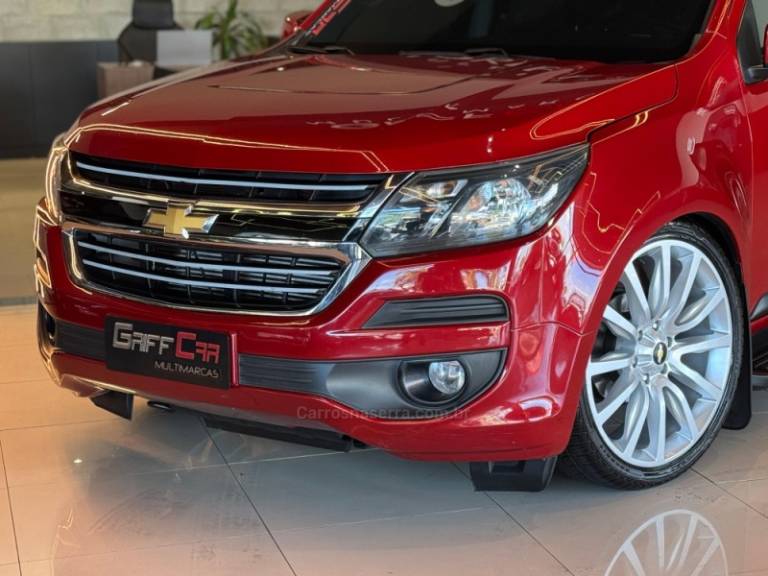 CHEVROLET - S10 - 2016/2017 - Vermelha - R$ 129.900,00