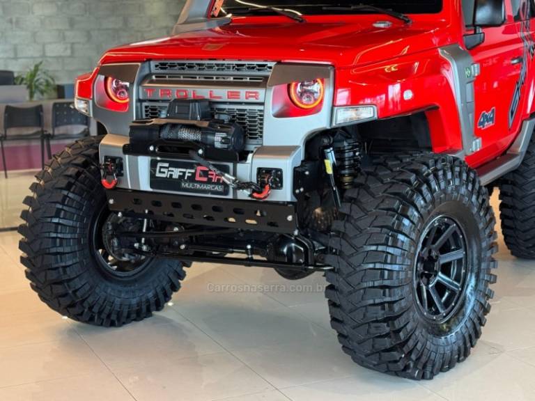 TROLLER - T4 - 2018/2018 - Vermelha - R$ 239.900,00