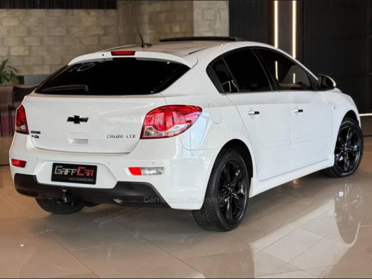 CHEVROLET - CRUZE - 2013/2013 - Branca - R$ 69.900,00