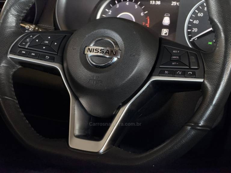 NISSAN - KICKS - 2019/2020 - Marrom - R$ 86.900,00