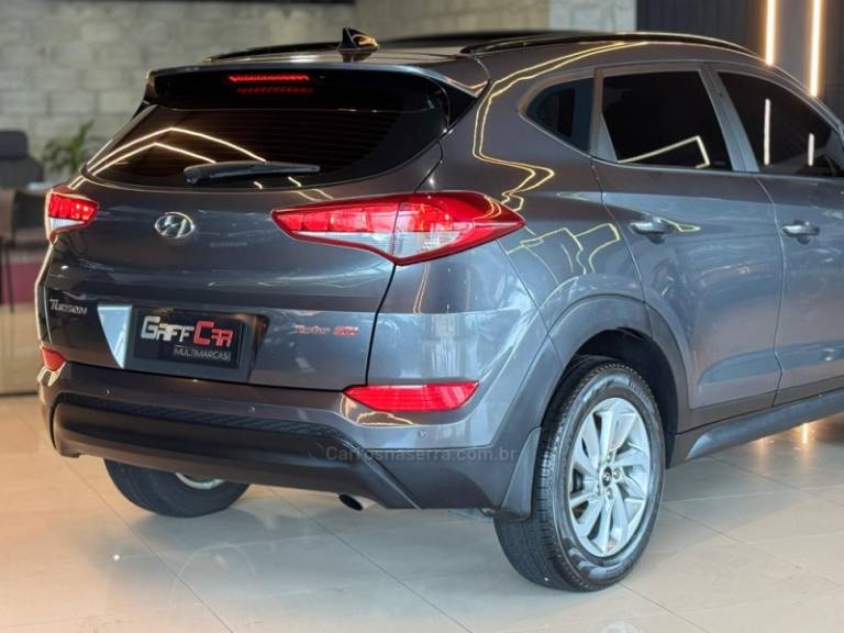 HYUNDAI - TUCSON - 2021/2022 - Cinza - R$ 129.900,00