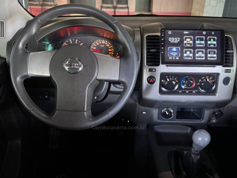 NISSAN - FRONTIER - 2011/2012 - Prata - R$ 96.900,00