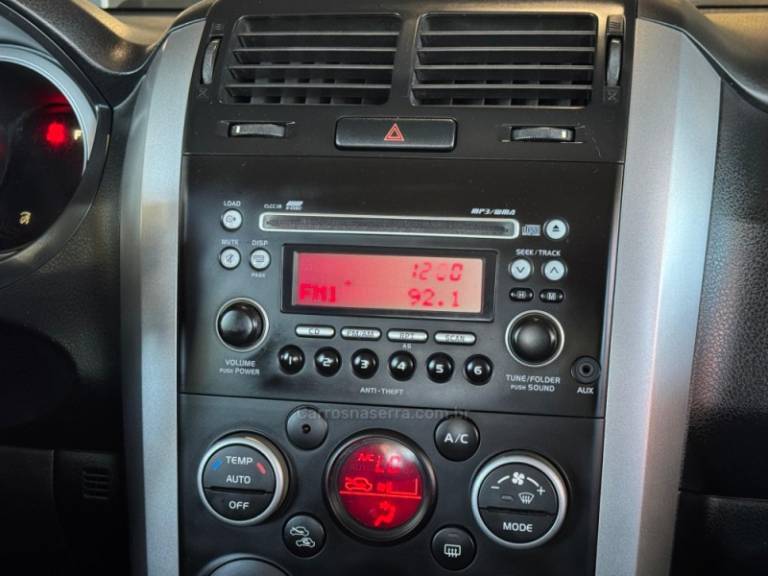 SUZUKI - GRAND VITARA - 2011/2012 - Prata - R$ 54.900,00