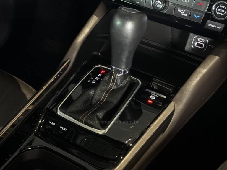 JEEP - COMMANDER - 2023/2023 - Cinza - R$ 179.900,00