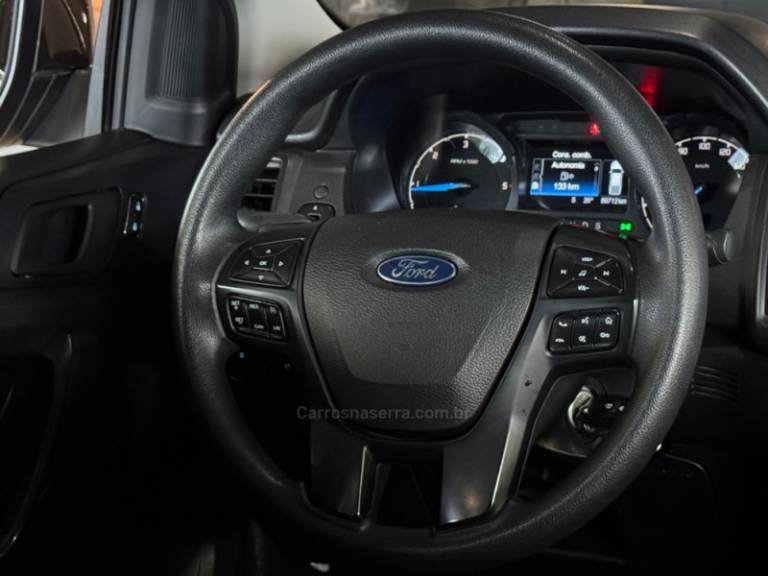 FORD - RANGER - 2021/2022 - Cinza - R$ 164.900,00