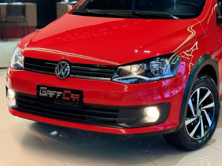 VOLKSWAGEN - SAVEIRO - 2013/2014 - Vermelha - R$ 55.900,00
