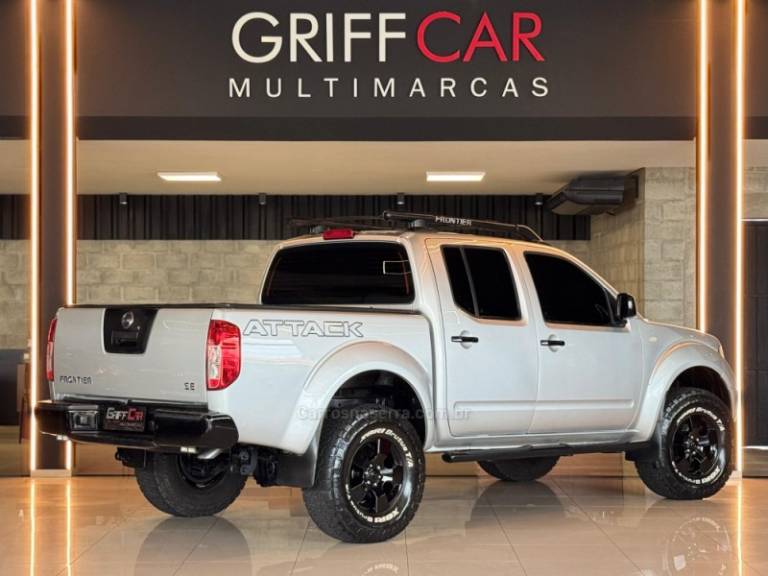 NISSAN - FRONTIER - 2011/2012 - Prata - R$ 96.900,00