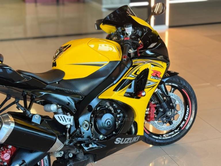 SUZUKI - GSXR - 2008/2008 - Amarela - R$ 35.900,00