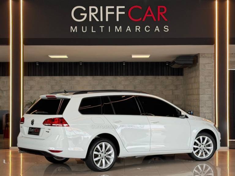 VOLKSWAGEN - GOLF - 2015/2015 - Branca - R$ 82.900,00