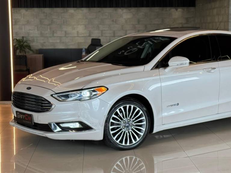 FORD - FUSION - 2018/2018 - Branca - R$ 89.900,00