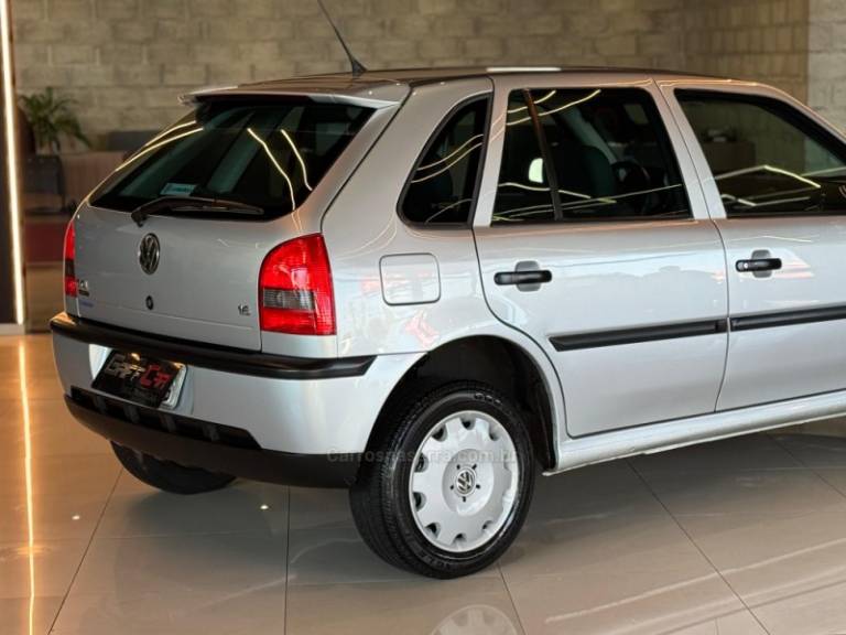 VOLKSWAGEN - GOL - 2003/2003 - Prata - R$ 39.900,00