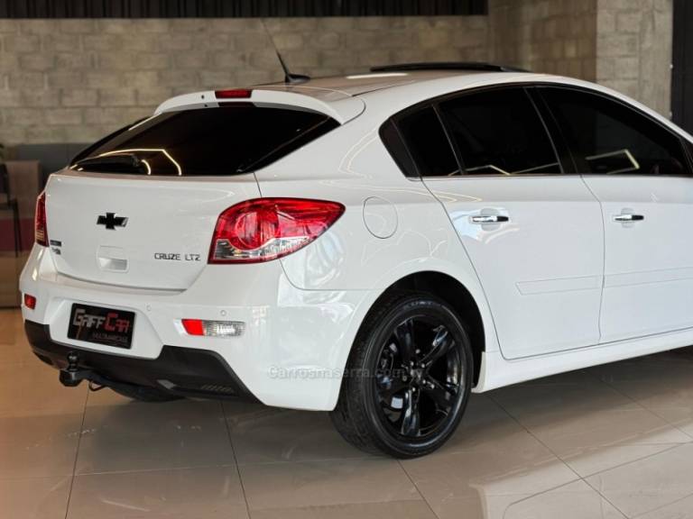 CHEVROLET - CRUZE - 2013/2013 - Branca - R$ 69.900,00