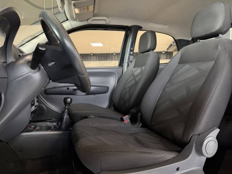 FIAT - PALIO - 2014/2014 - Preta - R$ 26.900,00