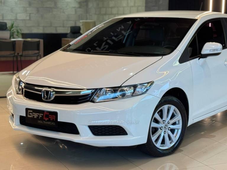 HONDA - CIVIC - 2011/2012 - Branca - R$ 69.900,00