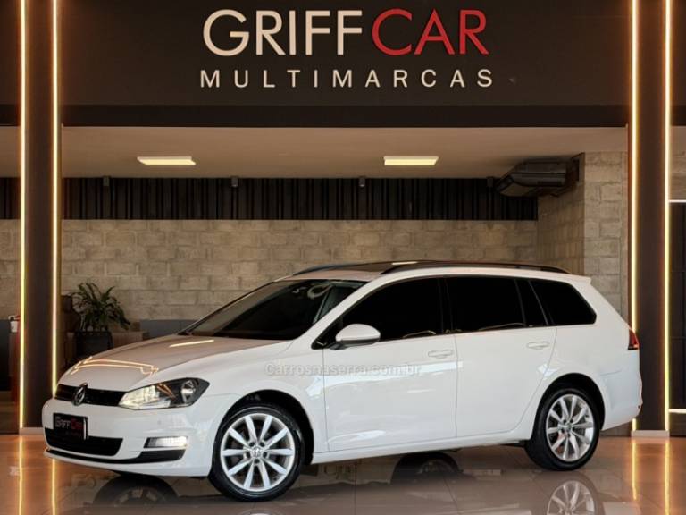 VOLKSWAGEN - GOLF - 2015/2015 - Branca - R$ 79.900,00
