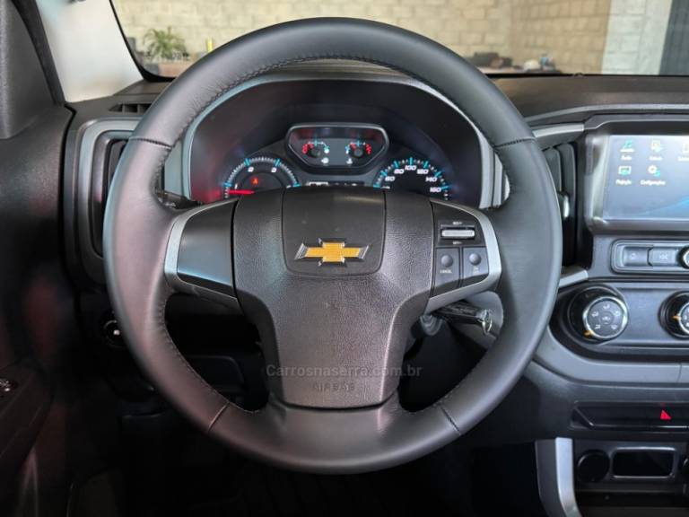 CHEVROLET - S10 - 2016/2017 - Vermelha - R$ 129.900,00