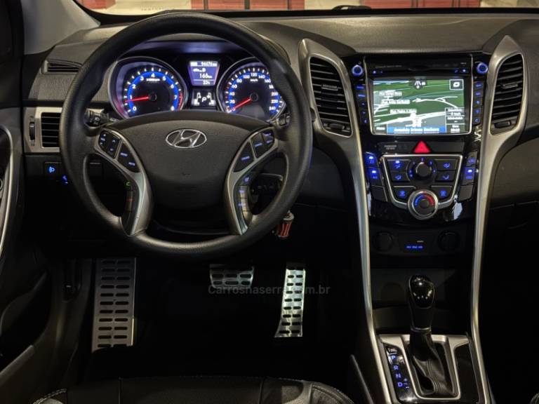 HYUNDAI - I30 - 2015/2016 - Prata - R$ 91.900,00
