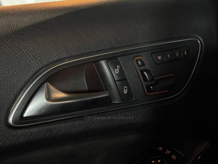 MERCEDES-BENZ - A 250 - 2014/2014 - Branca - R$ 109.900,00