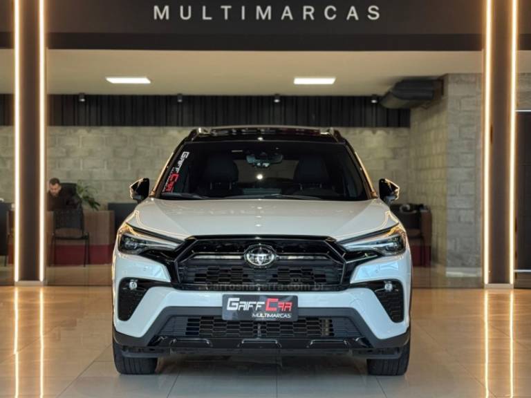 TOYOTA - COROLLA - 2024/2024 - Branca - R$ 169.900,00