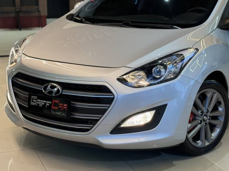 HYUNDAI - I30 - 2015/2016 - Prata - R$ 91.900,00