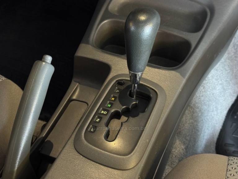 TOYOTA - HILUX - 2011/2012 - Preta - R$ 89.900,00