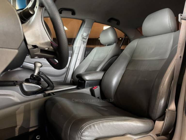 HONDA - CIVIC - 2011/2011 - Preta - R$ 49.900,00