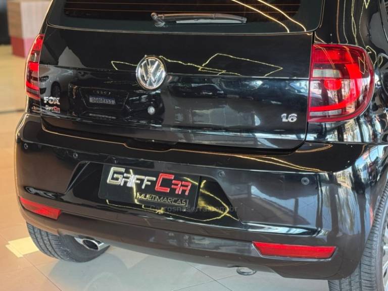 VOLKSWAGEN - FOX - 2013/2013 - Preta - R$ 42.900,00