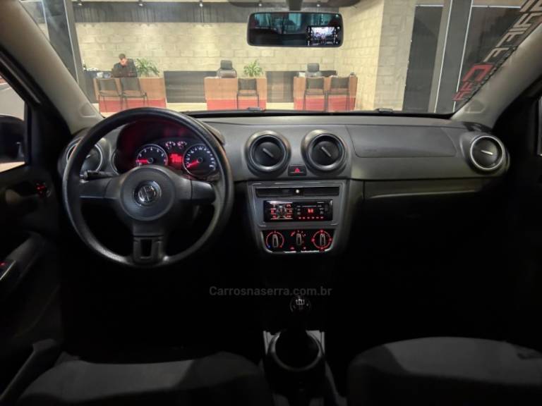 VOLKSWAGEN - SAVEIRO - 2014/2015 - Branca - R$ 49.900,00