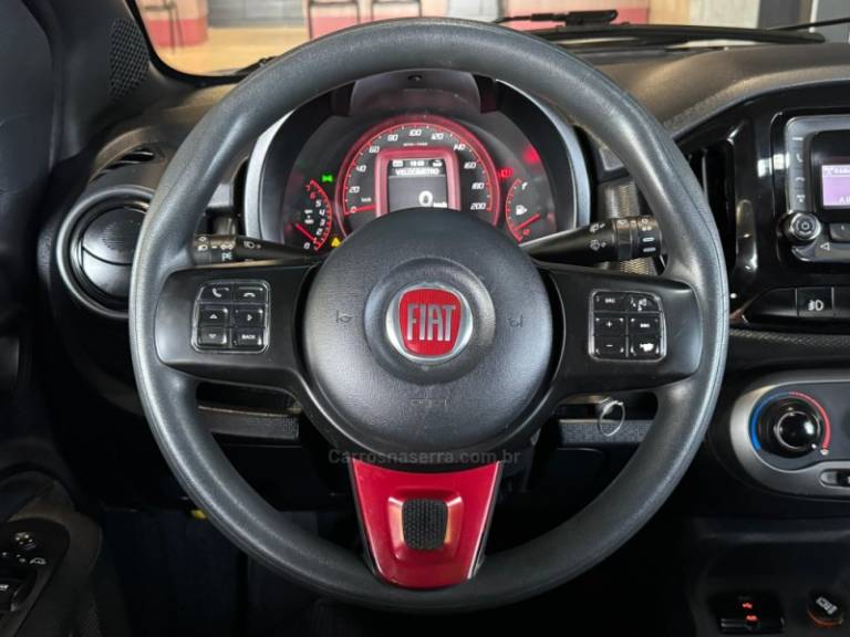 FIAT - UNO - 2014/2015 - Prata - R$ 44.900,00