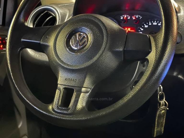 VOLKSWAGEN - SAVEIRO - 2013/2014 - Vermelha - R$ 55.900,00