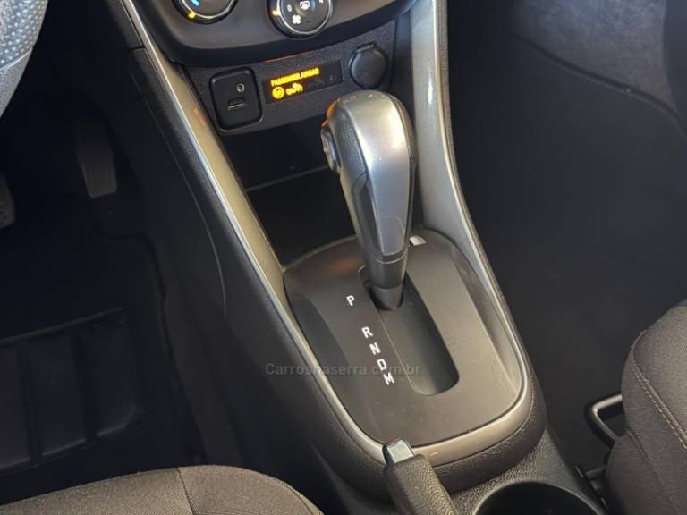 CHEVROLET - TRACKER - 2019/2019 - Prata - R$ 82.900,00