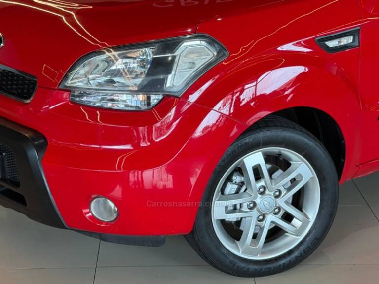 KIA MOTORS - SOUL - 2009/2010 - Vermelha - R$ 44.900,00