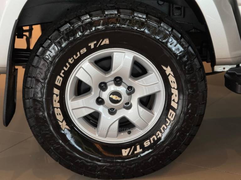 CHEVROLET - S10 - 2014/2014 - Prata - R$ 104.900,00