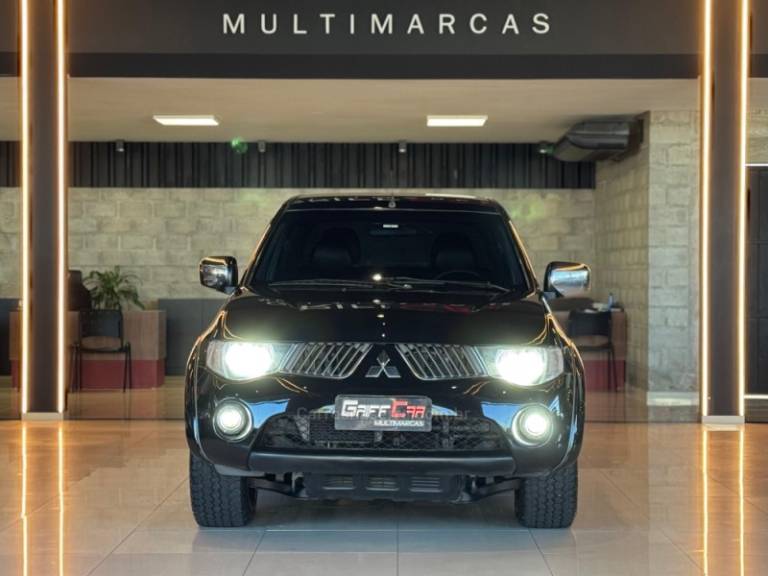 MITSUBISHI - L200 TRITON - 2010/2010 - Preta - R$ 99.900,00