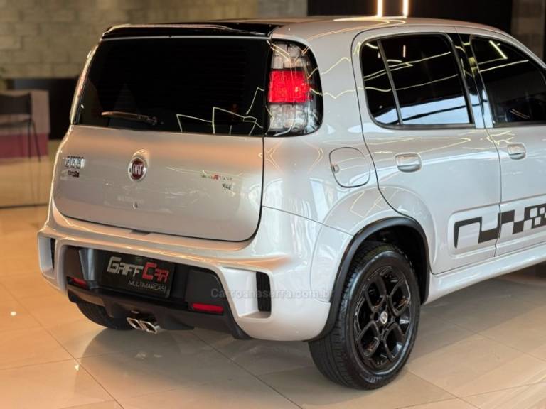 FIAT - UNO - 2014/2015 - Prata - R$ 44.900,00