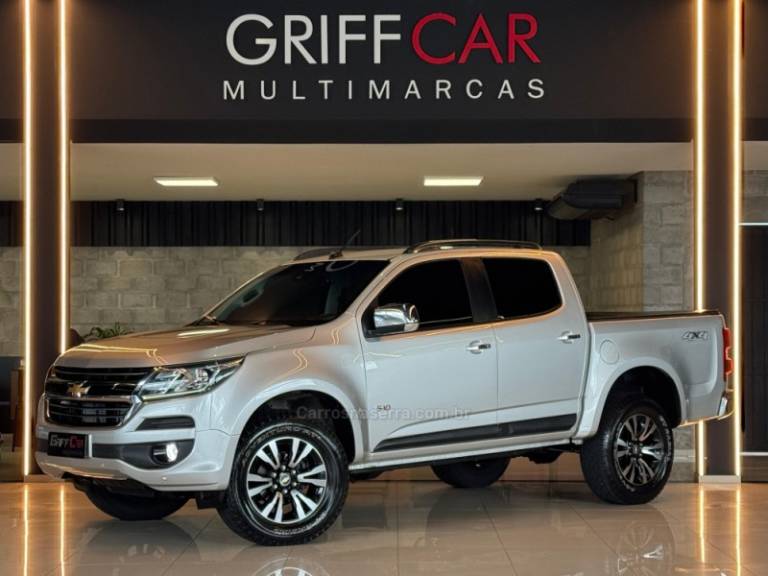 CHEVROLET - S10 - 2017/2018 - Prata - R$ 154.900,00