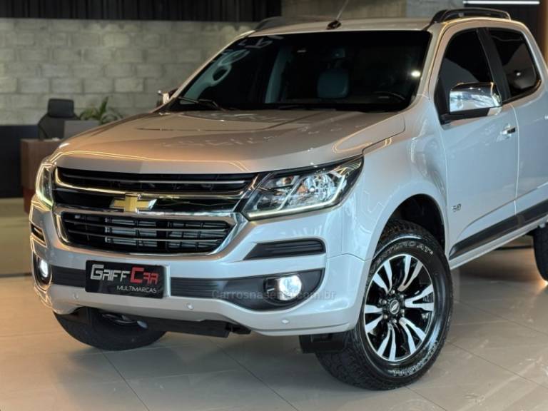 CHEVROLET - S10 - 2017/2018 - Prata - R$ 154.900,00