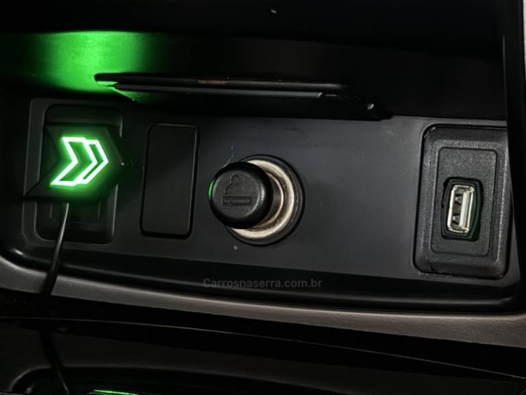 MITSUBISHI - L200 TRITON - 2016/2017 - Prata - R$ 149.900,00