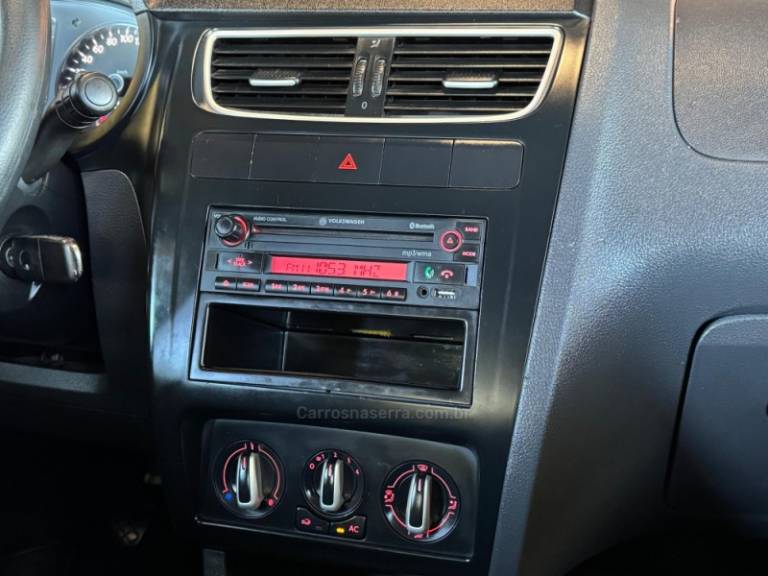 VOLKSWAGEN - SPACEFOX - 2012/2013 - Branca - R$ 43.900,00