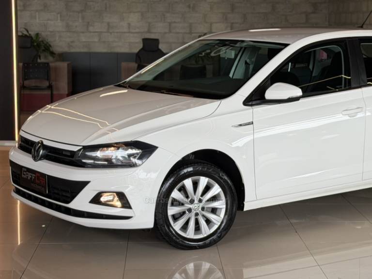 VOLKSWAGEN - VIRTUS - 2021/2022 - Branca - R$ 91.900,00