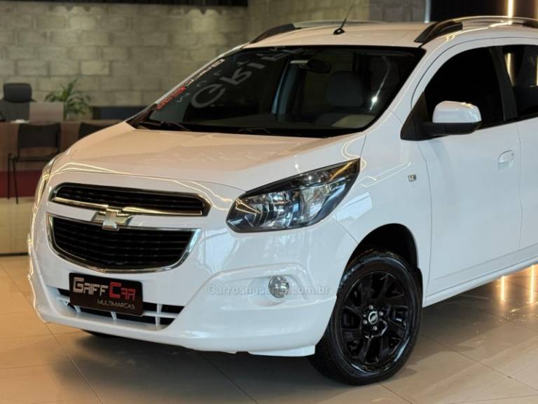 CHEVROLET - SPIN - 2012/2013 - Branca - R$ 57.900,00