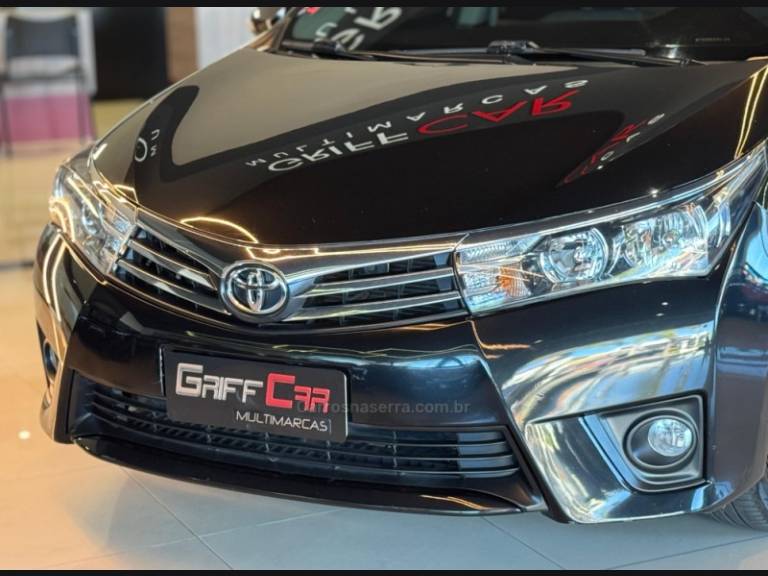 TOYOTA - COROLLA - 2015/2015 - Preta - R$ 87.900,00