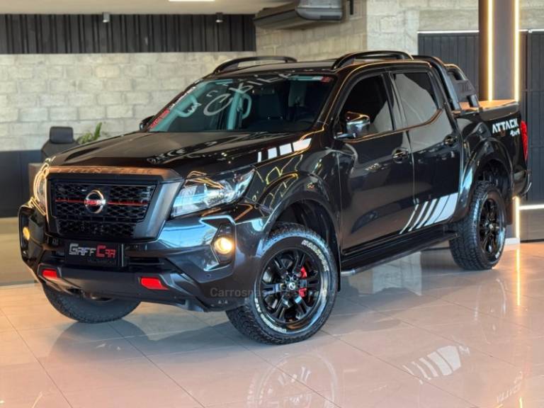 NISSAN - FRONTIER - 2022/2023 - Preta - R$ 183.900,00