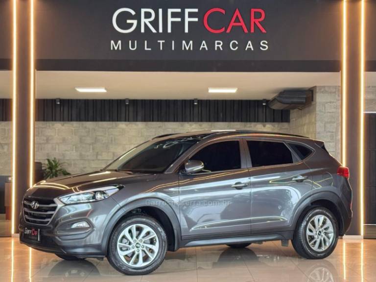 HYUNDAI - TUCSON - 2021/2022 - Cinza - R$ 129.900,00
